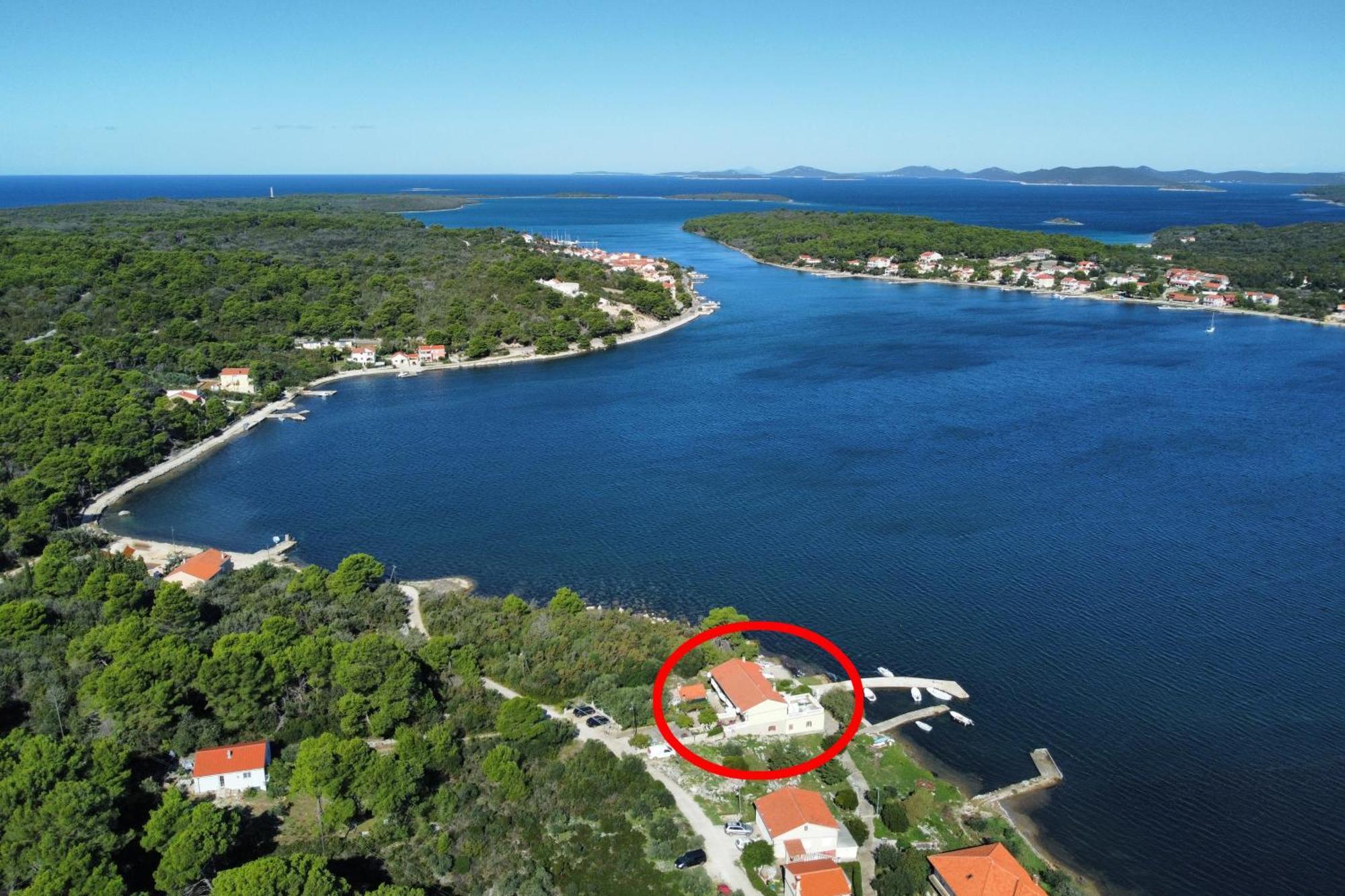 438b Apartment Veli Rat